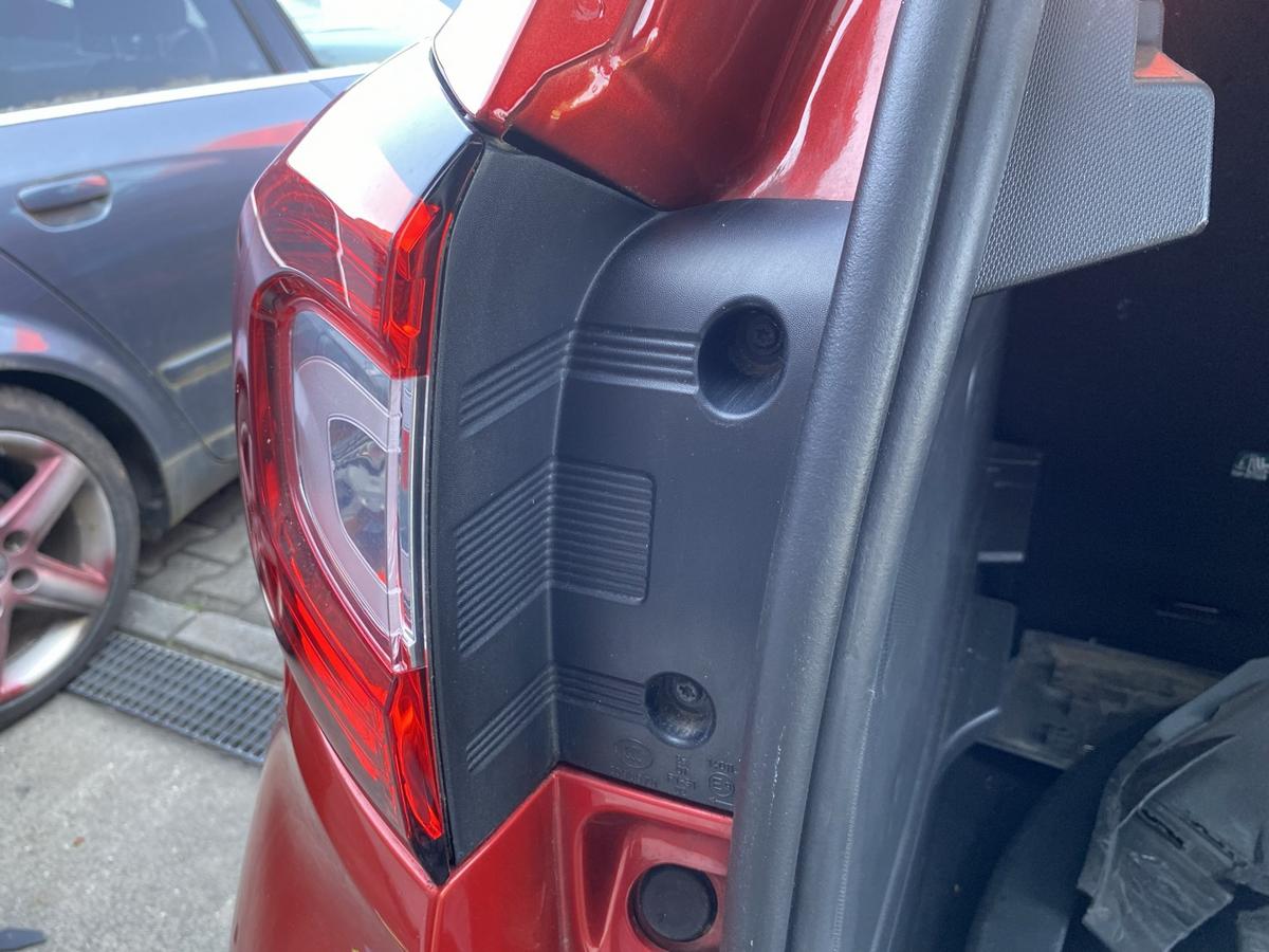 Renault Captur 1 original R&uuml;cklicht R&uuml;ckleuchte Schlussleuchte au&szlig;en links Bj.2017